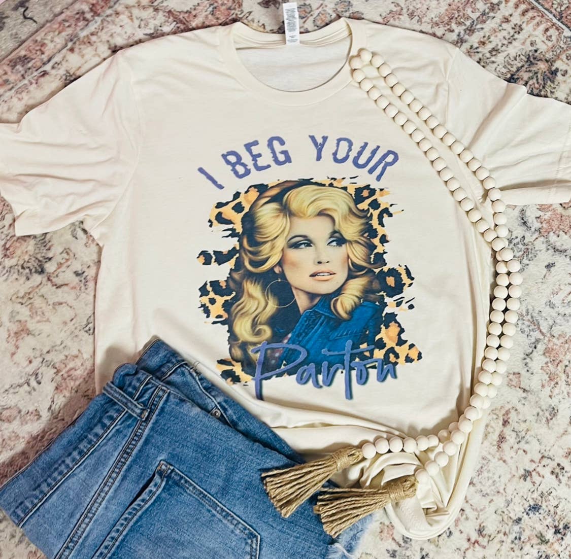 I beg your Parton Graphic T-shirt