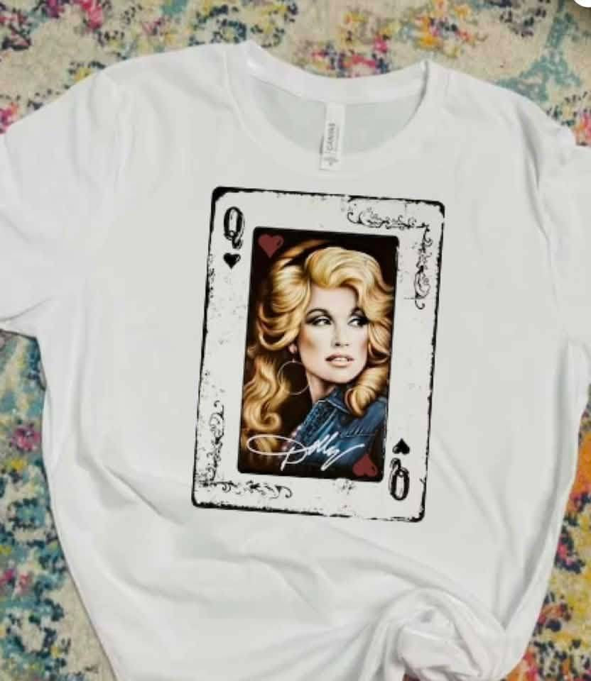 Queen of Hearts Tee